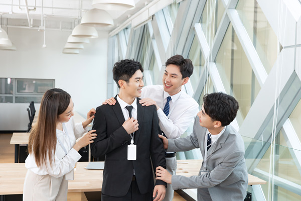 薪酬體系的設(shè)計與優(yōu)化:提高員工工作積極性的關(guān)鍵 薪酬體系的設(shè)計與優(yōu)化:提高員工工作積極性的關(guān)鍵