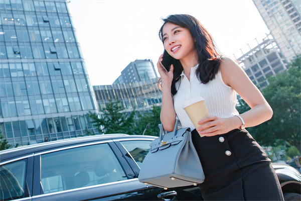 協(xié)同效應(yīng)：強(qiáng)化內(nèi)部溝通，打造高效協(xié)作團(tuán)隊