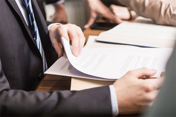 構(gòu)建有效的集團(tuán)管控體系：關(guān)鍵要素、方法與步驟